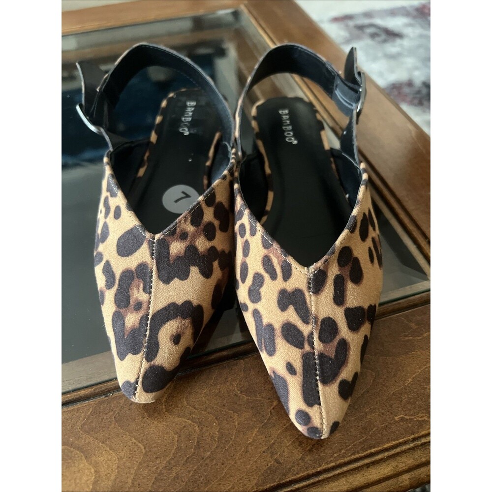 Bamboo Flats in leopard print size 7